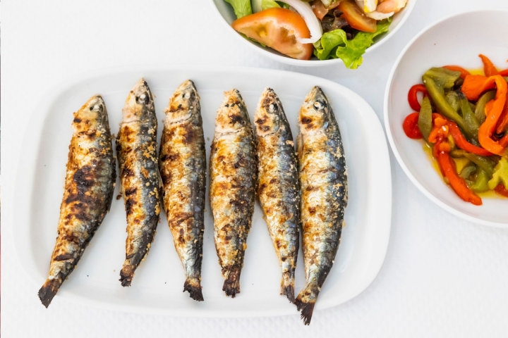 É a época dela: dez restaurantes onde a sardinha é quem mais manda 