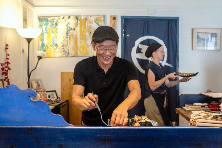 Japonês Gautam Higashino 