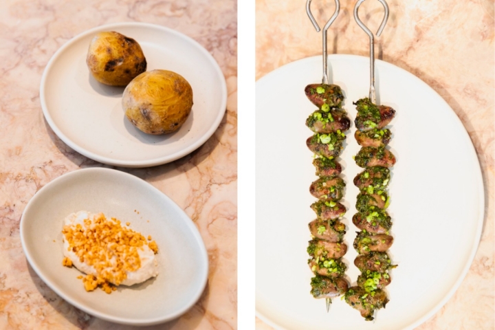 As batatas assadas na cinza e os corações de galinha são dois dos petiscos