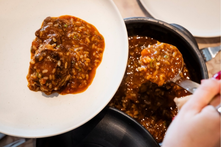 O arroz de rabo de boi é um dos pratos estrela para partilhar 