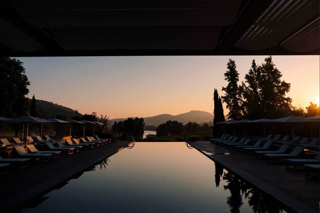Comer, beber, nadar e relaxar à beira do Rio Douro 