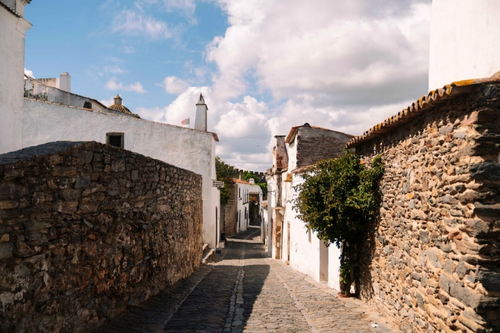 Monsaraz tem um encanto ímpar também por causa das suas ruas labirínticas