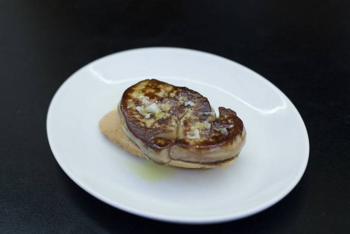 Pintxo de 'foie', un clásico del local.