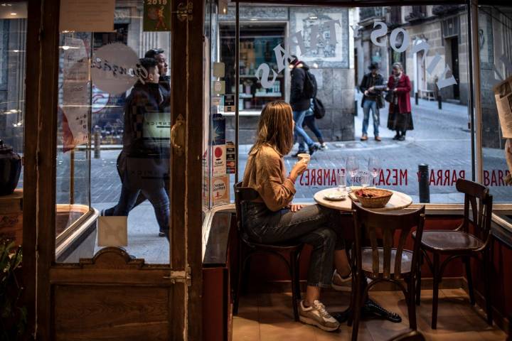 Qué mejor lugar para tomarse un vino o un café frente a su ventana.