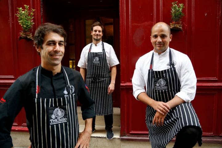 'Triciclo', un top del barrio de Las Letras al que acude Paco Morales cuando se escapa a Madrid.