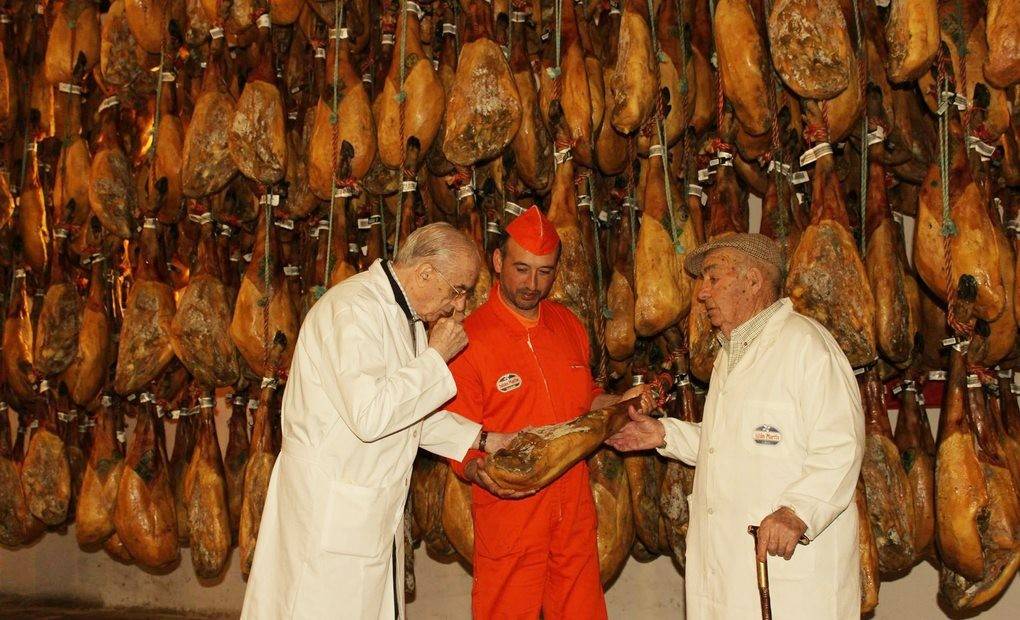 Rueda de reconocimiento del auténtico jamón de bellota