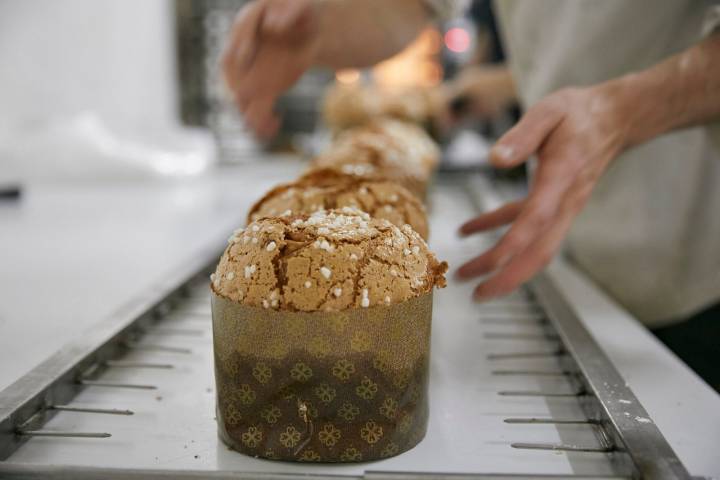 El 'panettone' recién horneado.