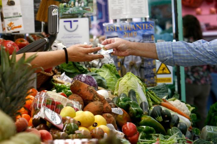 En 'Frutas Valle' puedes encontrar incluso uva con sabor a fresa.