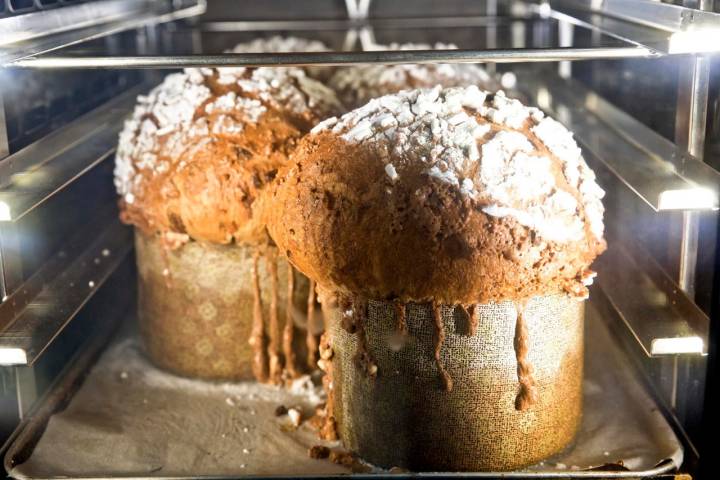 Así luce el 'murciatone' de chocolate en el horno.