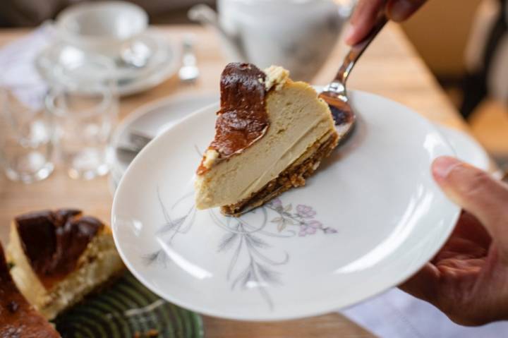 Tartas de queso Montchis: porción de la de queso cremoso