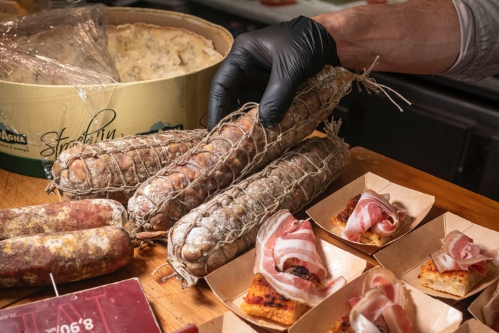 Salami de Mercato Italiano de Madrid.