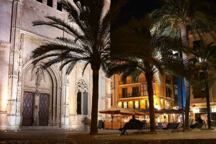 Meriendas Palma: 'La Lontja' (edificio de La Lonja)