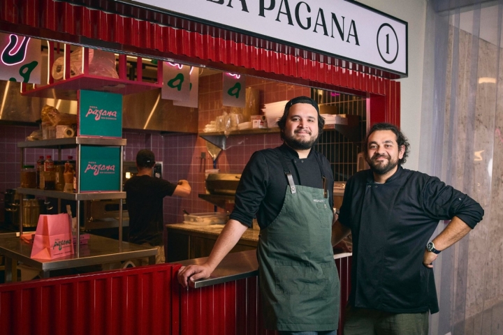 Los creadores de Pizza Pagana, en el Mercado de San Leopoldo.