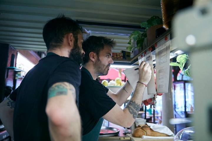 El 'Bar Alegría' es un homenaje a los sitios de siempre con una cocina que apuesta por mezclar lo nuevo y lo viejo.