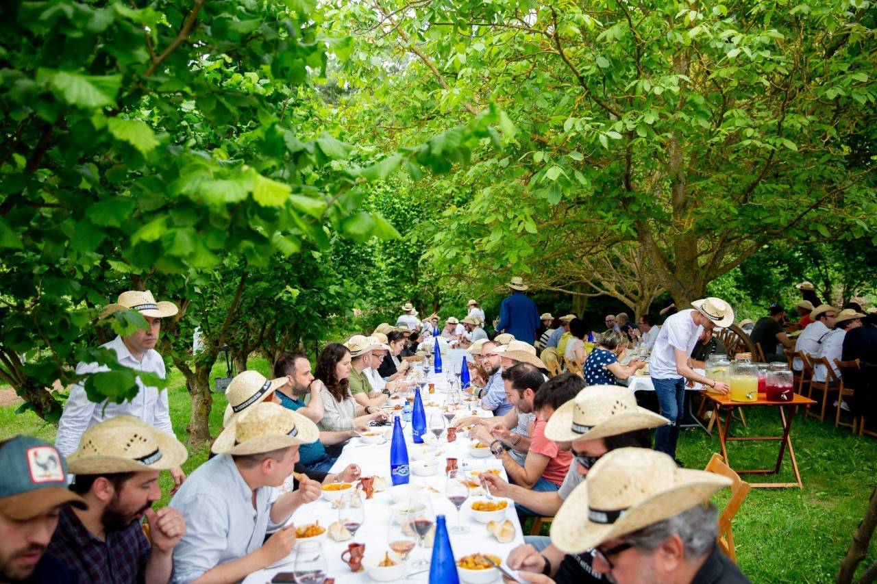 Cocinas de pueblo: comida de rancho en el huerto de 'Venta Moncalvillo'