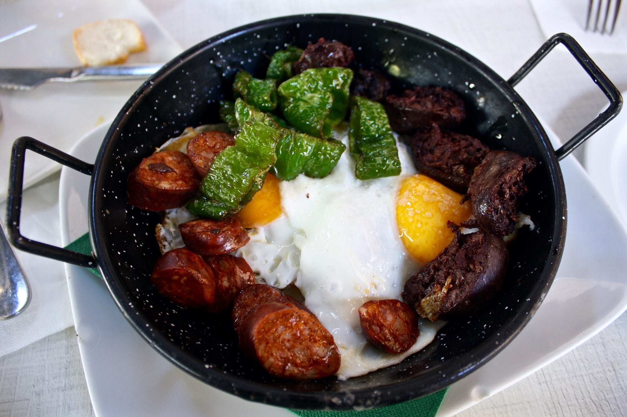 Cocina típica de Granada plato alpujarreño