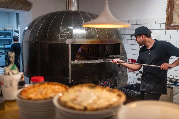 Horno de la pizzería La Farina de Sitges