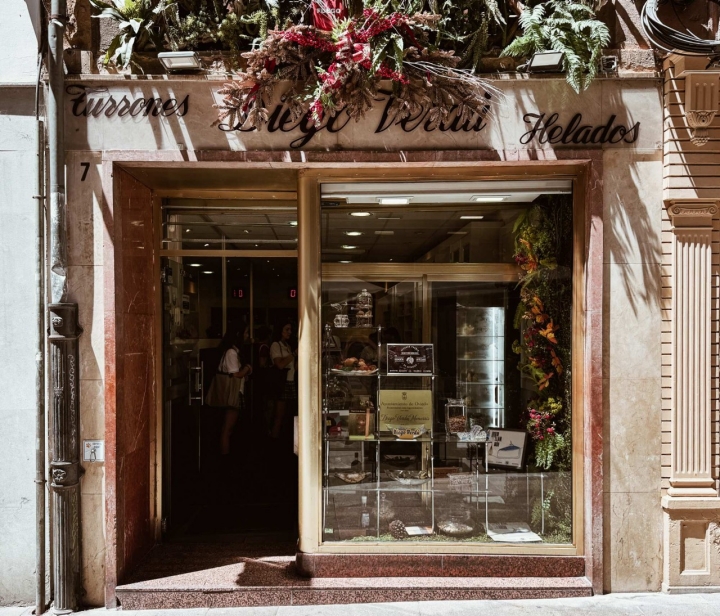 Este local ovetense ha visto pasar 150 años de historia de España.