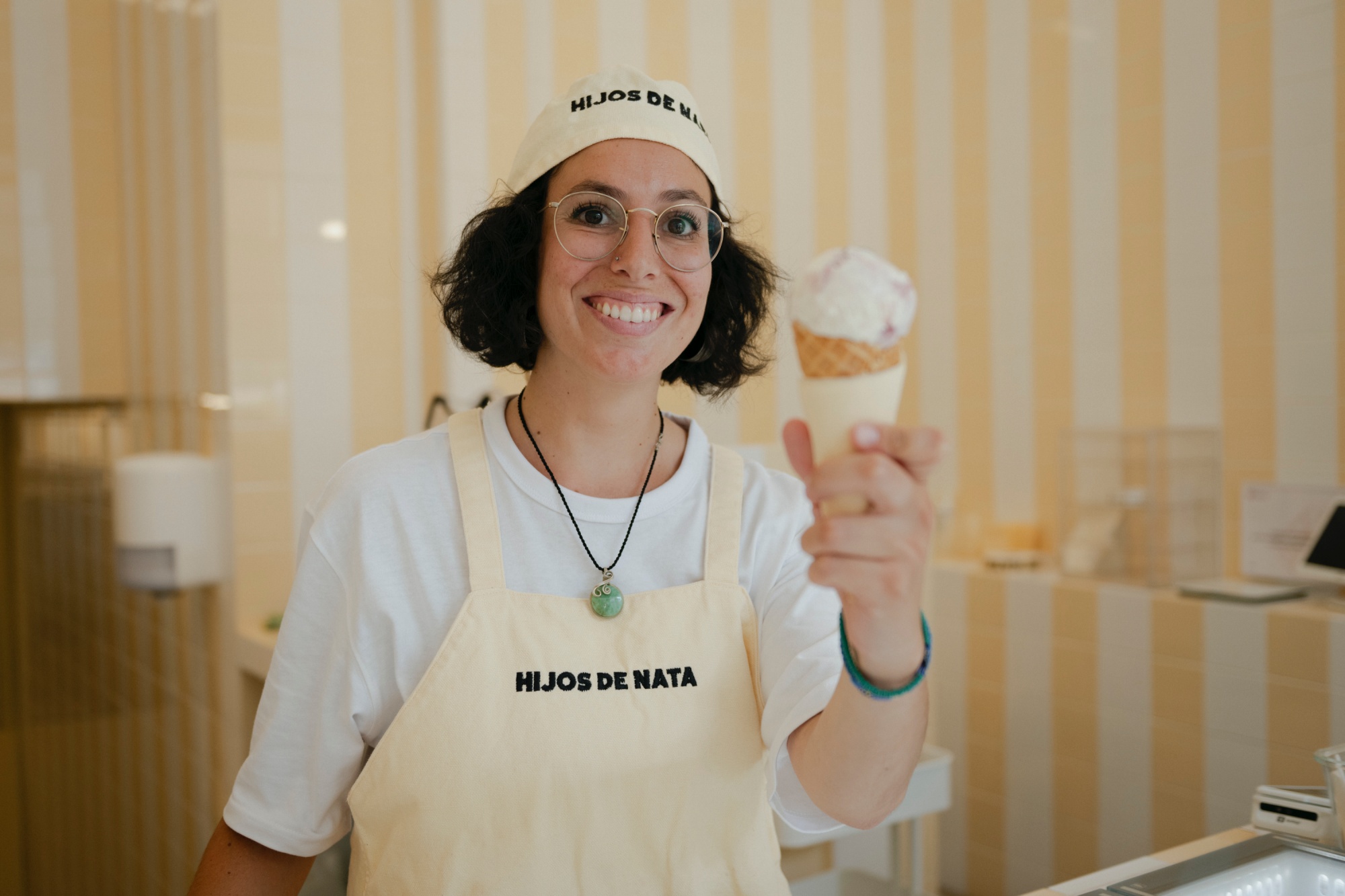 La sonrisa forma parte del "uniforme".
