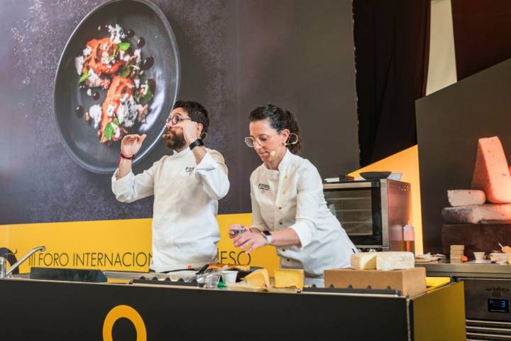 Germán Carrizo y Carito Lourenço (Fierro) en el foro del queso, Canarias, las palmas de gran canaria