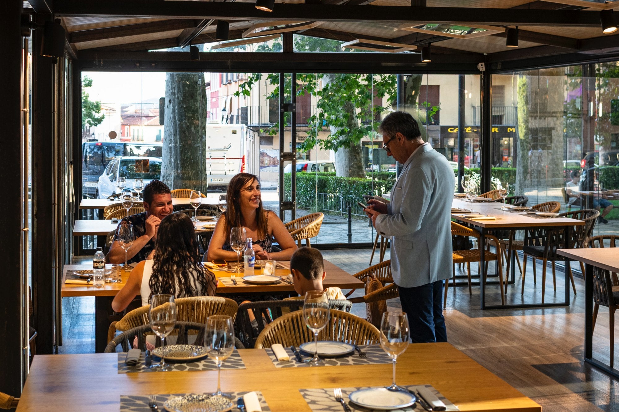 Ofrecen una carta sin gluten que venera el producto manchego con guiños andaluces.