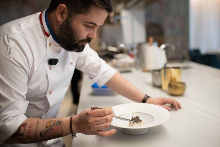 Juanlu fusiona en su restaurante la cocina francesa con la gaditana.