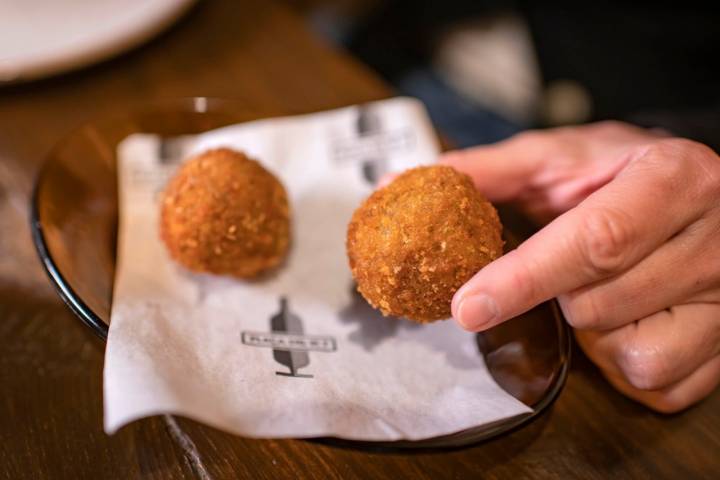 Croquetas confit pato