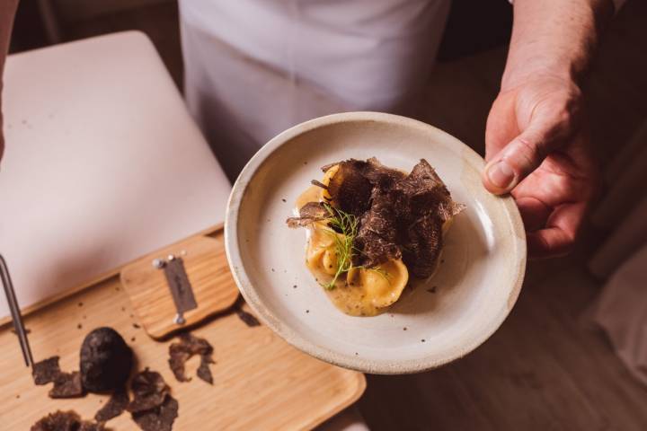 Los 'cappellacci' de patata con trufa son deliciosos.