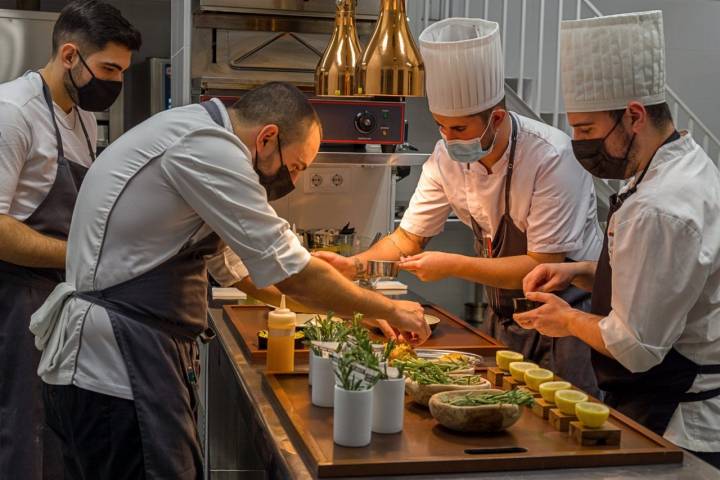 Restaurante 'Alejandro Serrano' (Burgos): equipo de cocina