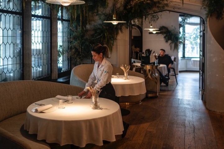 Salones del restaurante Bancal (Madrid).