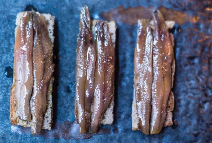 Anchoas de Santoña desaladas en aceite.