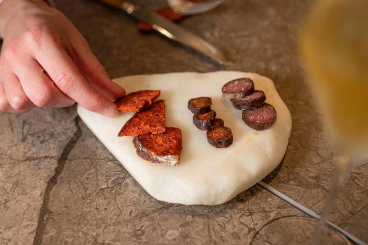 Sobrasada, chorizo y salchichón de jabalí.