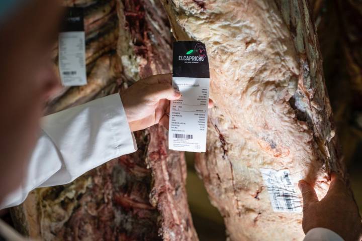 Etiqueta de una de las piezas de carne maduradas