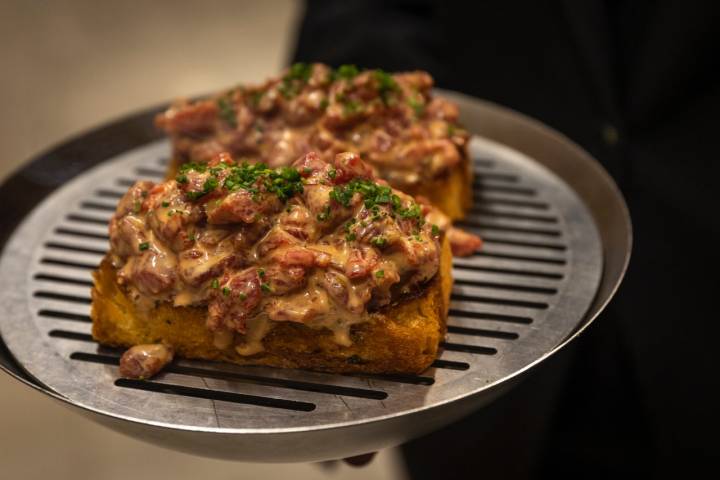 Steak tartar a la brasa.