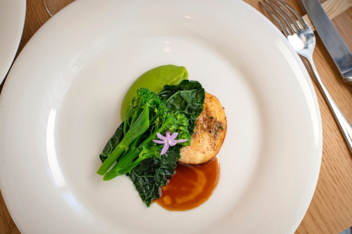 Pollo y manzanilla.