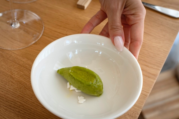 Prepostre de sorbete de hierbas.