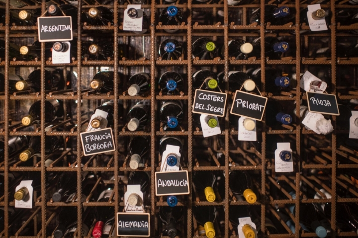 Bodega del restaurante Gurisa (Madrid).