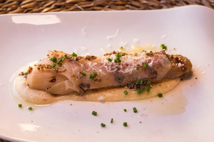 Plato de puerro de Sahugún del menú del restaurante La Única