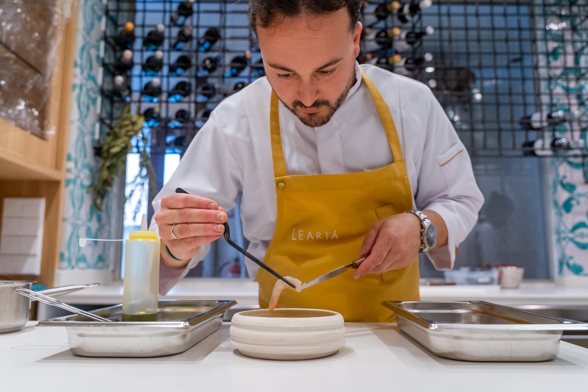 El chef Manu Lachica del restaurante Leartá (Sevilla)