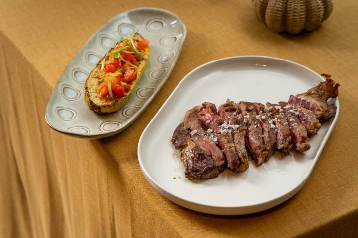 Pluma Ibérica con calabacín a la brasa.