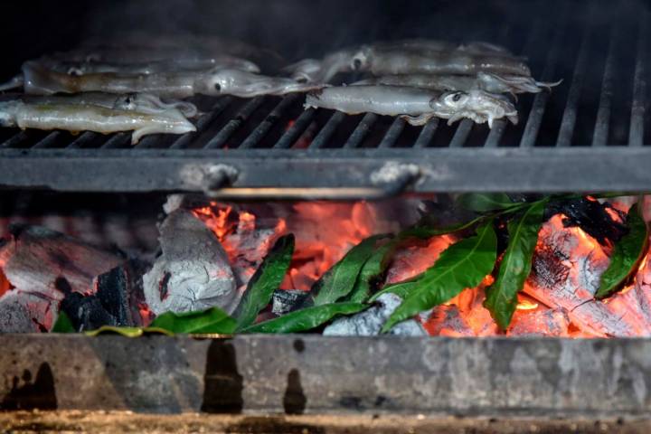 La parrilla, clave en la cocina de Nel.