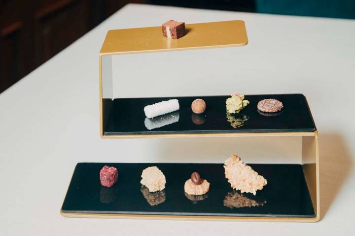 Otro momento dulce: el carrusel de 'petit fours'.