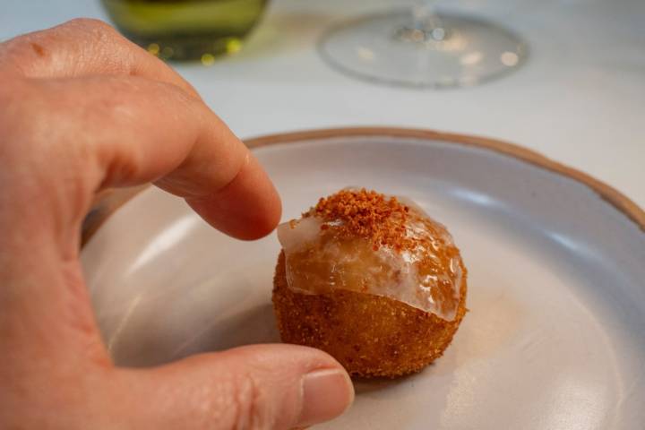 Croqueta de chato murciano del restaurante Por Herencia (Murcia)