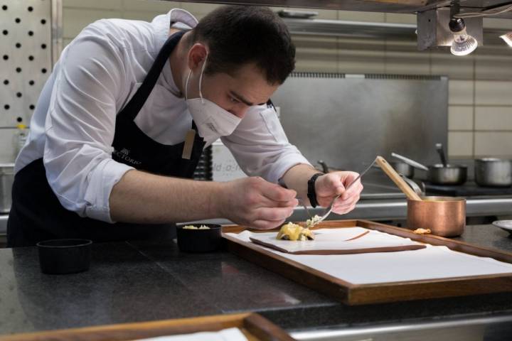 Restaurante Refectorio: trabajo en cocina del equipo de Marc Segarra