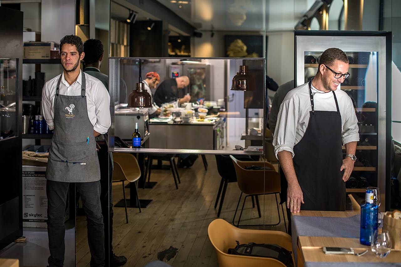 Teo Rodríguez viaja dentro y fuera de su cocina.