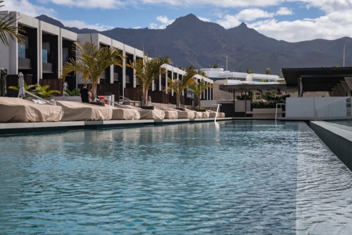 Piscina del Hotel Corales Villas (Adeje, Tenerife):