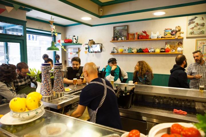 Pocas mesas y más espacio en barra en el establecimiento de 'Los Chuchis'.