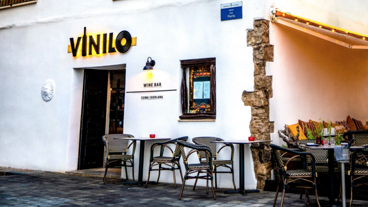 El exterior del 'Vinilo Wine Bar'. Foto: Web Vinilo Wine Bar.