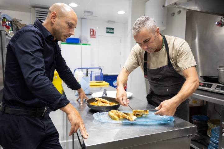 Fernando Corrochano y Alberto Ramos, en la cocina del Sea Soul.