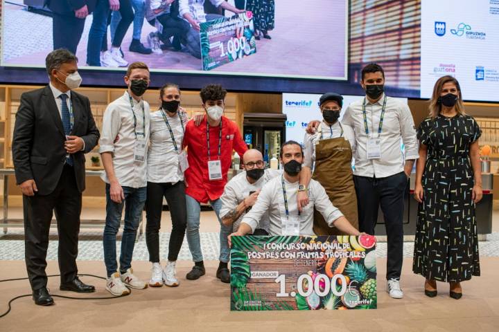 Concurso Frutas Tropicales Gastronomika 2021: foto de familia de participantes